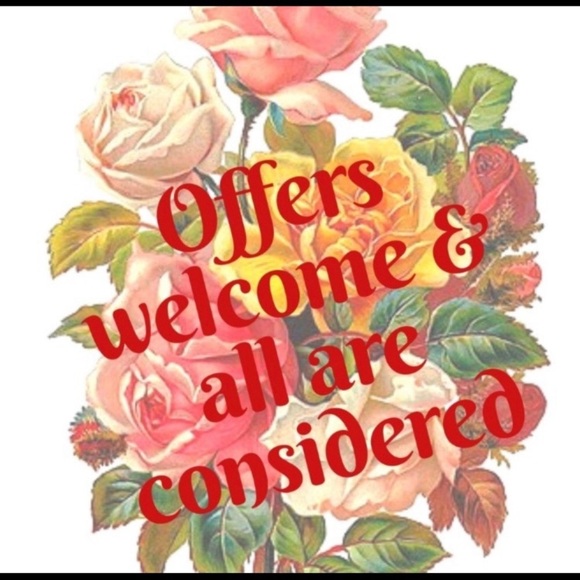 WELCOME TO MY POSHCLOSET 😘 I’m SO happy you popped by 😁 Here’s info on me 😉 - Picture 9 of 15